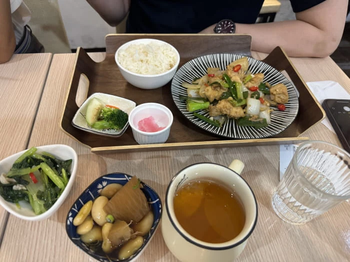 巷子裡的小餐館